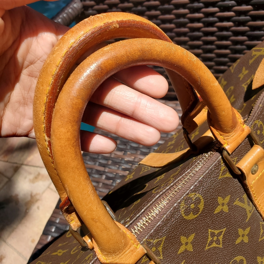 Authentic Louis Vuitton Keepall 45 - Picture 7 of 16